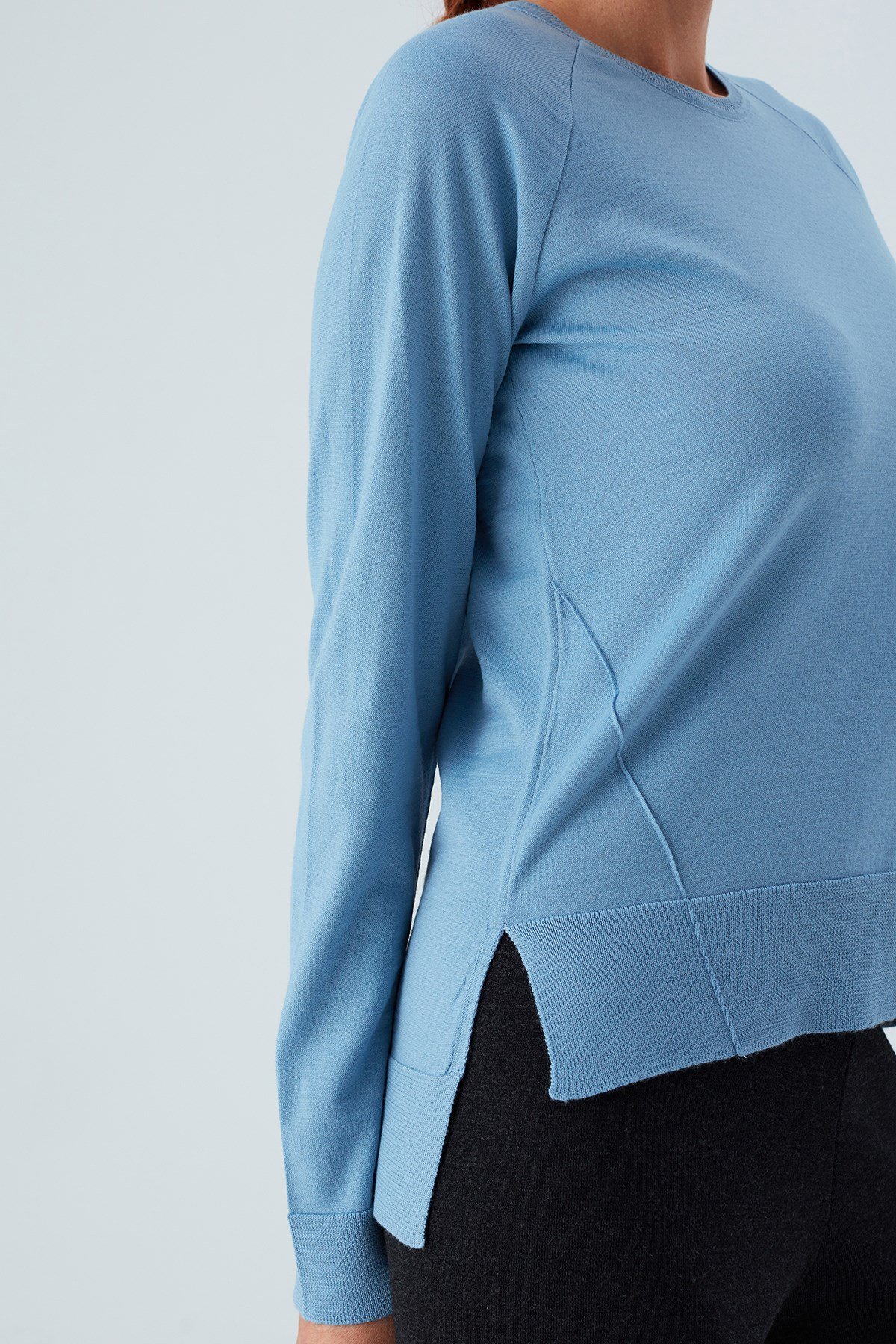 Peraluna VANESSA PULLOVER Merino Yünlü Yanları Yırtmaçlı Ince Kadın Triko Kazak Mavi