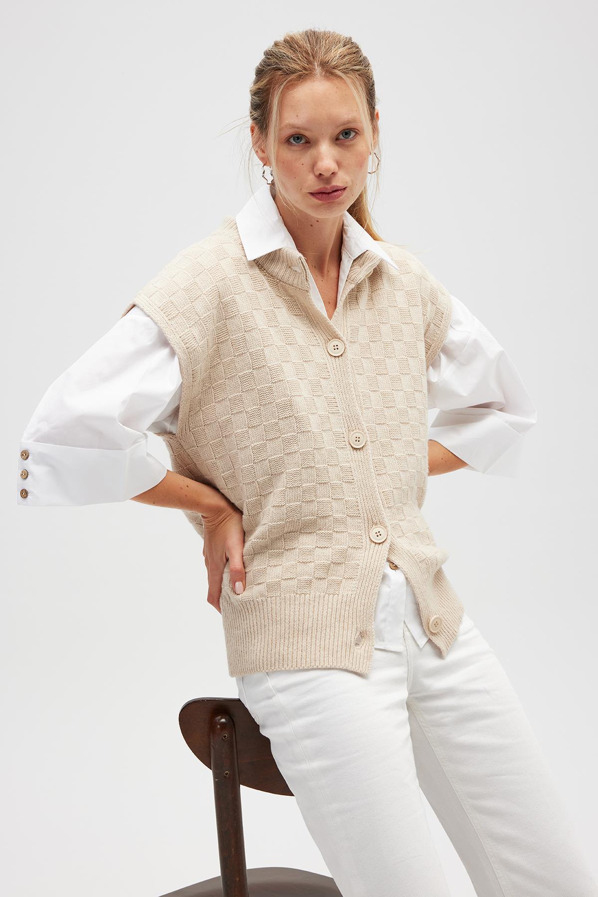 Peraluna Yvette Kadın Düğmeli Triko Yelek - Bej