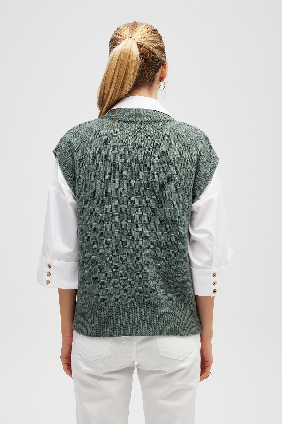 Peraluna Yvette Kadın Düğmeli Triko Yelek - Kaktüs Yeşili
