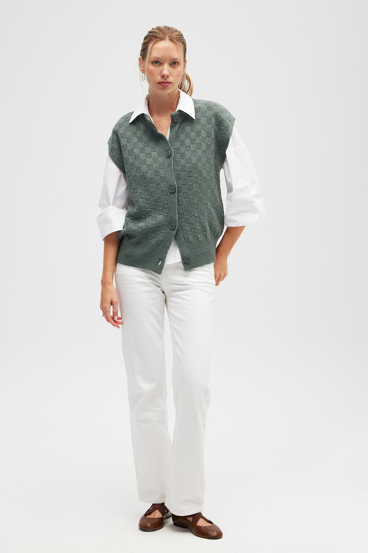 Peraluna Yvette Kadın Düğmeli Triko Yelek - Kaktüs Yeşili