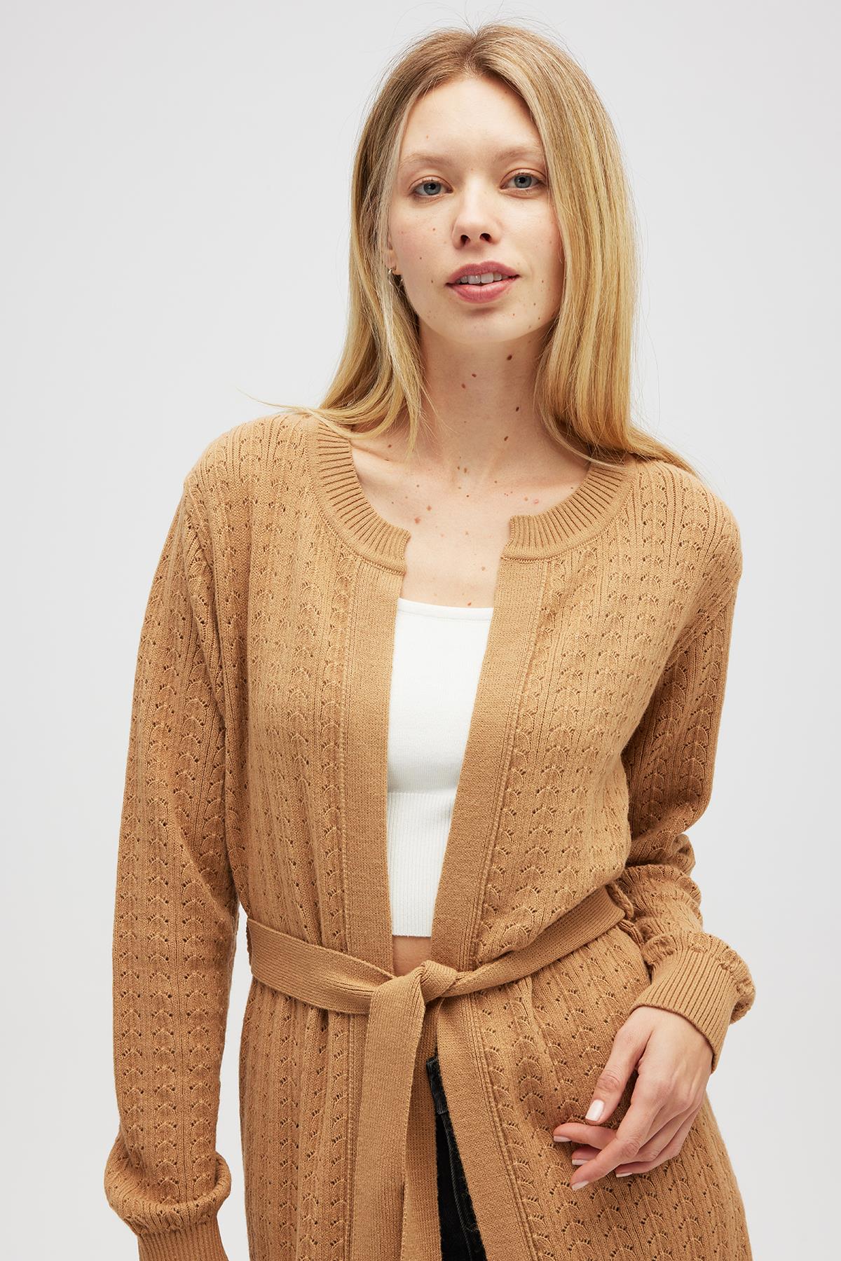 Peraluna Zeyna Mini Kabartma Örgülü Uzun Triko Hırka - Camel