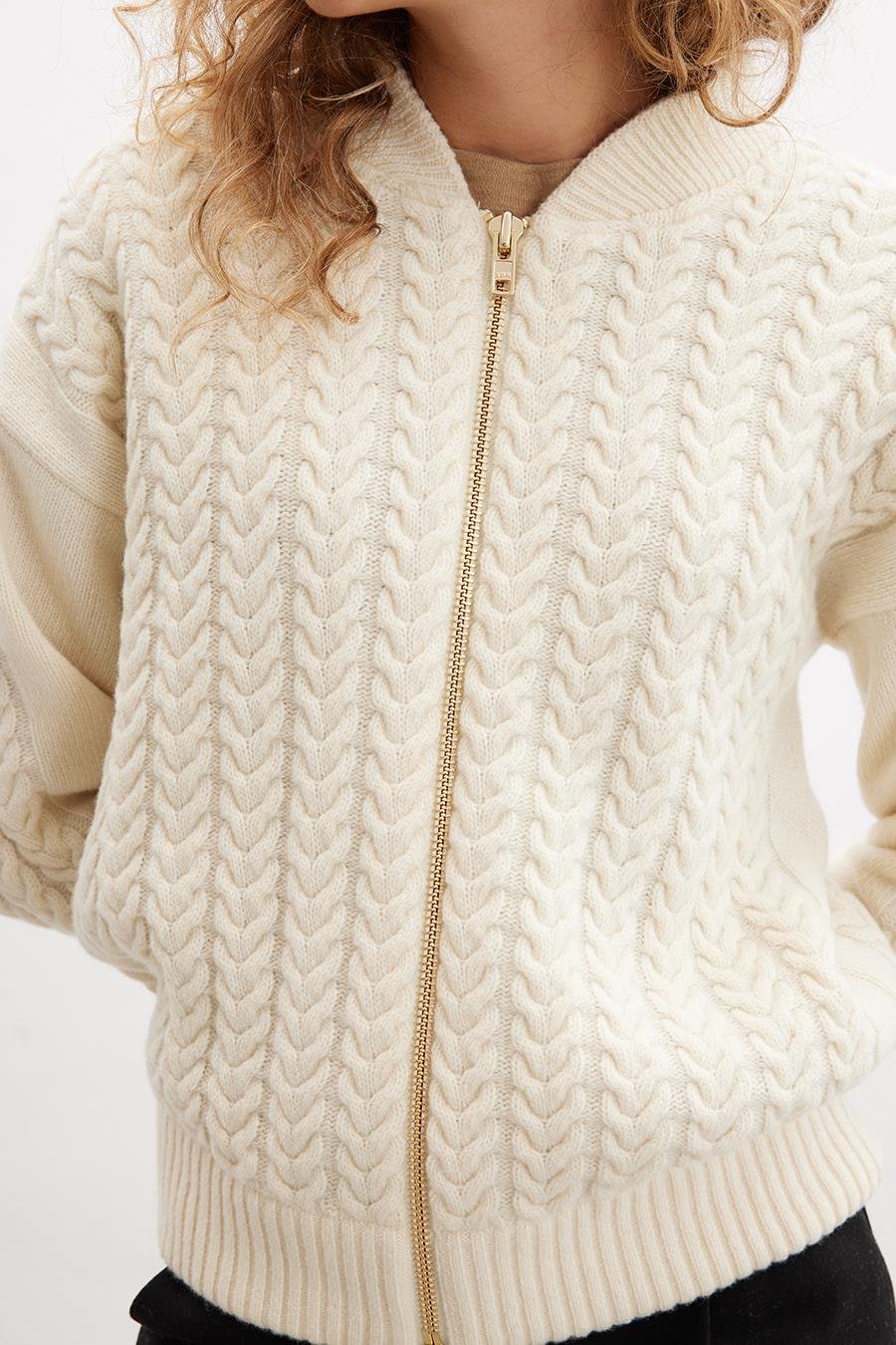 Styleboom X Peraluna DOVER BOMBER JACKET Saç Örgü Triko Bomber Kadın Triko Ceket - Ekru