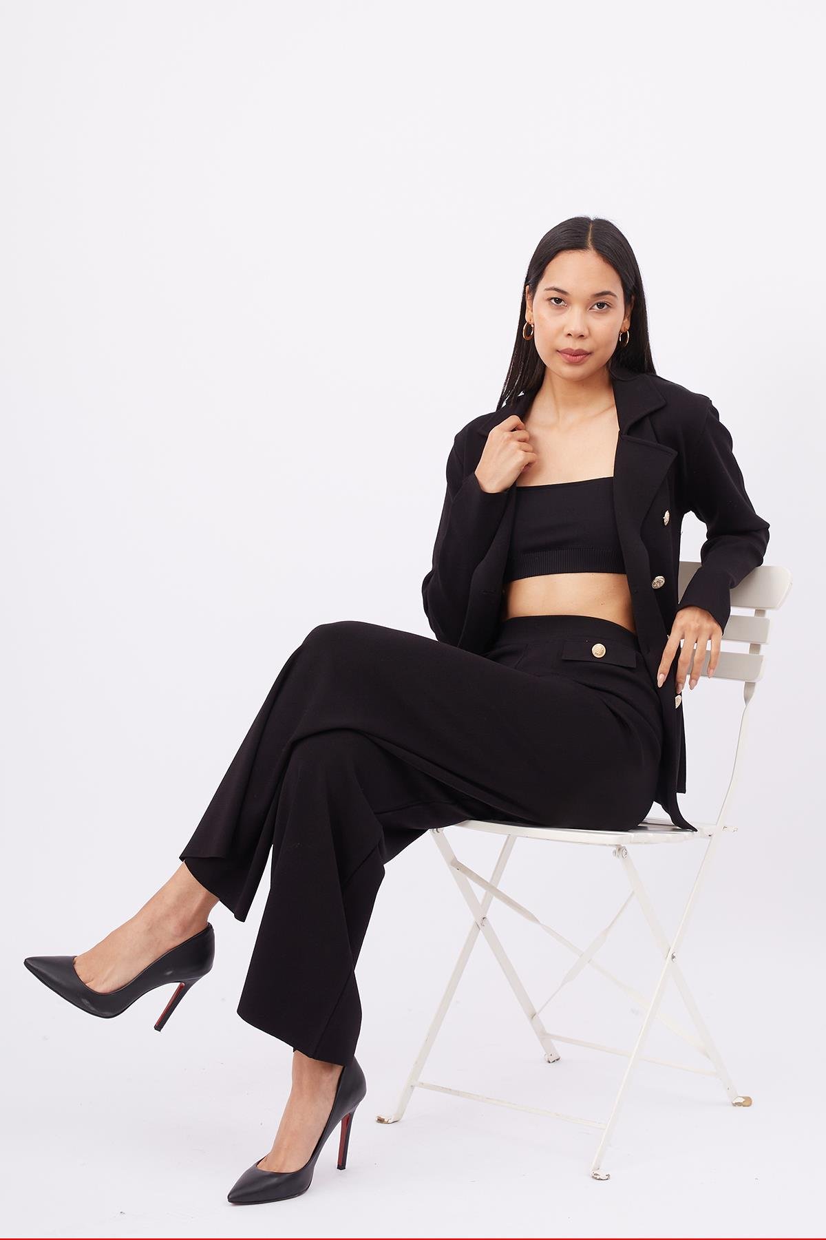 Styleboom X Peraluna MARLENE TROUSER Düğme Detaylı Rahat Kesim Kadın Triko Pantolon - Siyah