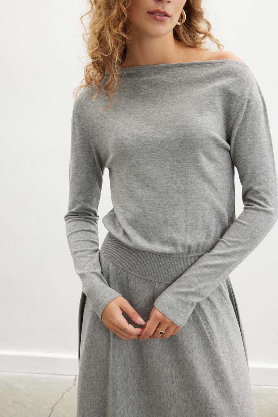 Styleboom X Peraluna MAYFAIR DRESS Yaka Büzgü Detaylı Tek Omuz Açık Kadın Triko Elbise - Gri Melanj