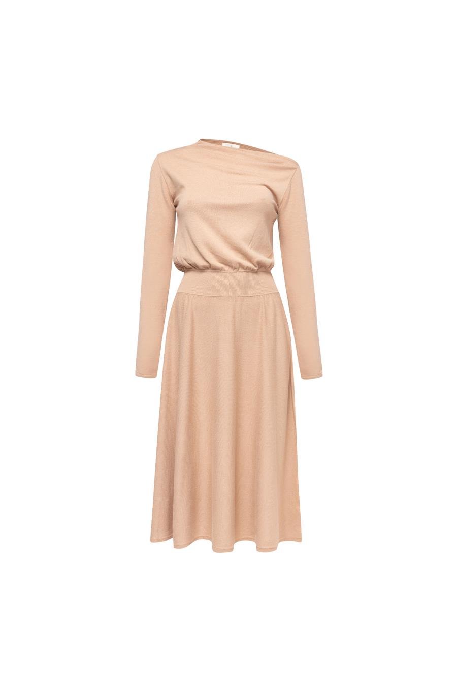 Styleboom X Peraluna MAYFAIR DRESS Yaka Büzgü Detaylı Tek Omuz Açık Kadın Triko Elbise - Camel