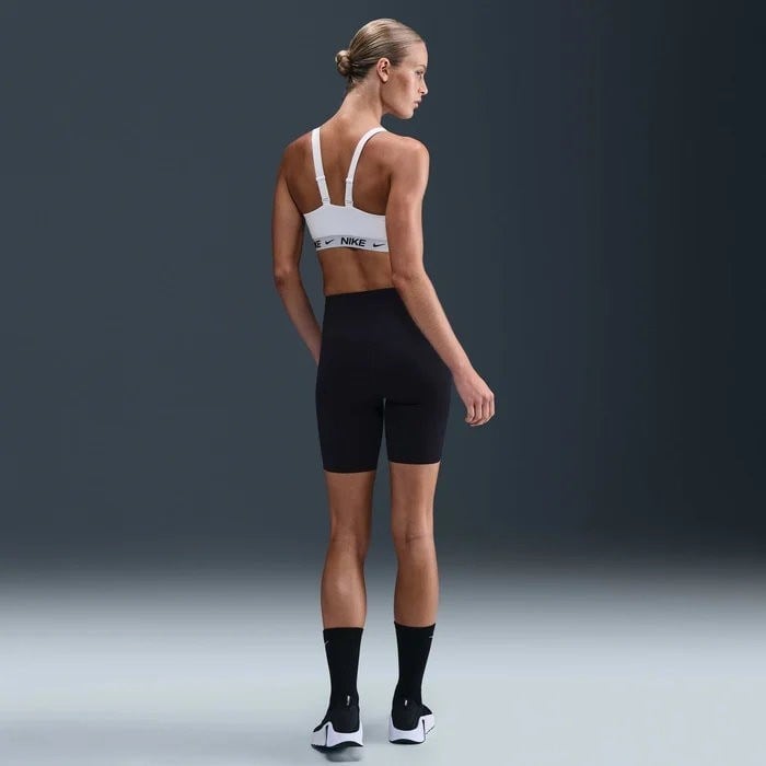 Nike FD1065-101 Indy Orta Destekli Pedli Ayarlanabilir Kadın Spor Sütyeni - Beyaz