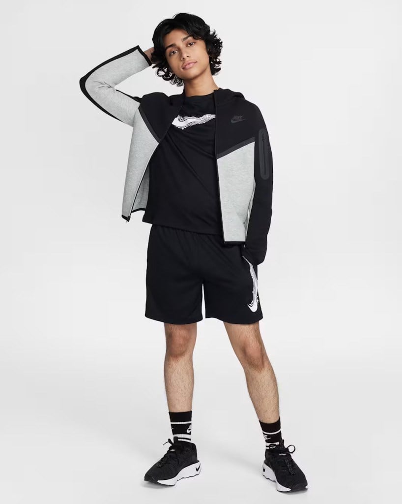 Nike HF8100-010 Dri-FIT Çocuk Kısa Kollu Tişört - Siyah