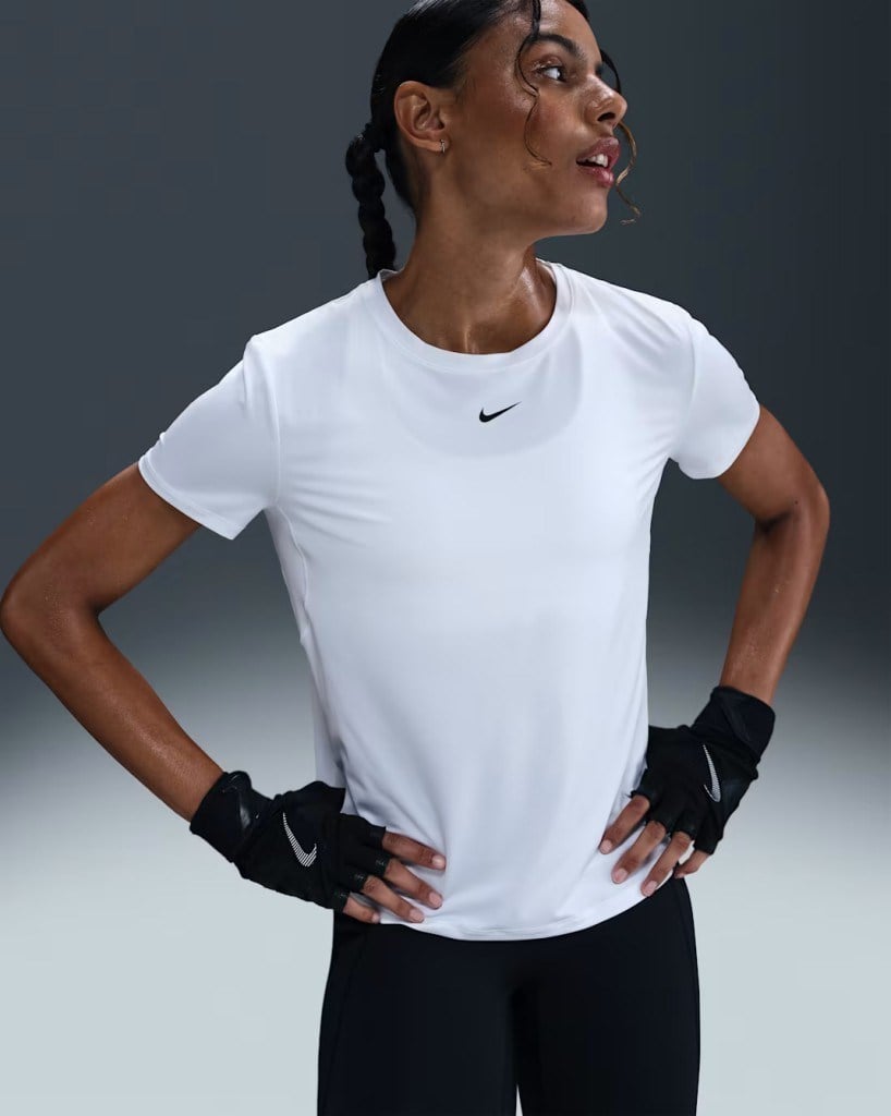Nike One Classic IB9408-100 Dri-FIT Kısa Kollu Kadın Tişört - Beyaz