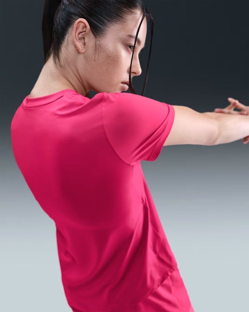 Nike One Classic IB9408-666 Dri-FIT Kısa Kollu Kadın Tişört - Pembe