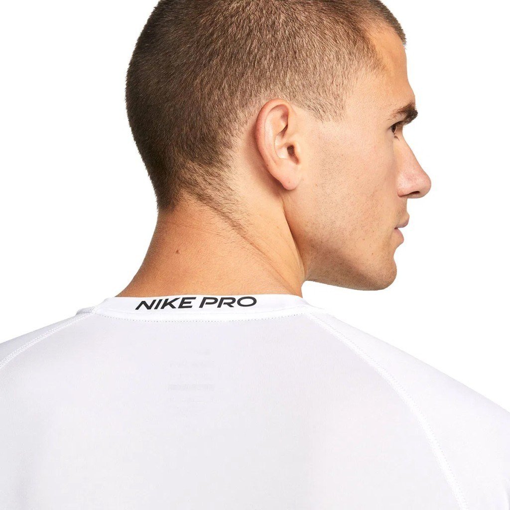 Nike Pro Dri-FIT Sıkı Kesimli Uzun Kollu Erkek Tişört - Beyaz FB7919-100