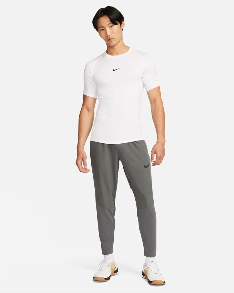 Nike Pro FB7932-100 Erkek Dri-FIT Dar Kesim Kısa Kollu Tişört - Beyaz