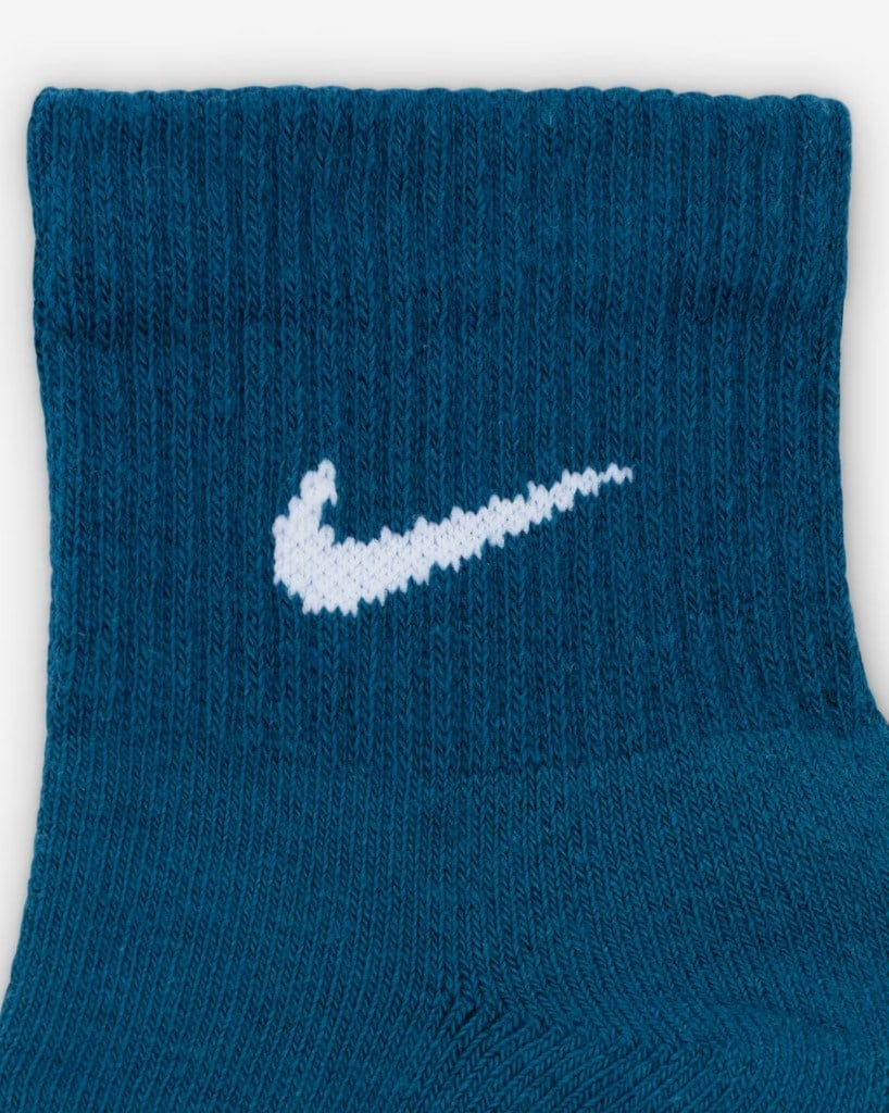 Nike SX6899-970 Everyday Plus Destekli Bilek Antrenman Çorapları (6 Çift)