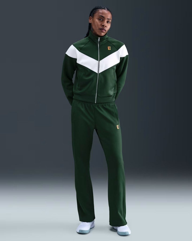 NikeCourt FZ6509-323 Heritage Windrunner Normal Belli Kadın Tenis Pantolonu - Yeşil
