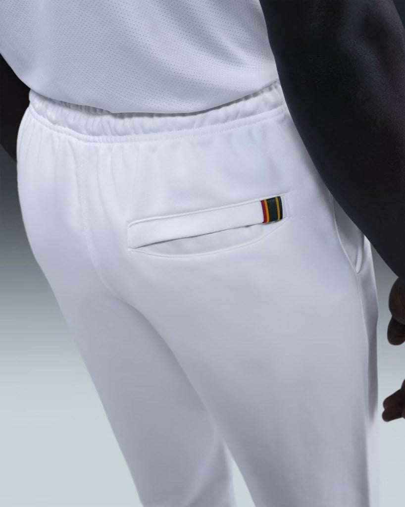 NikeCourt HM6766-100 Heritage Dri-FIT Fleece Erkek Tenis Jogger'ı - Beyaz