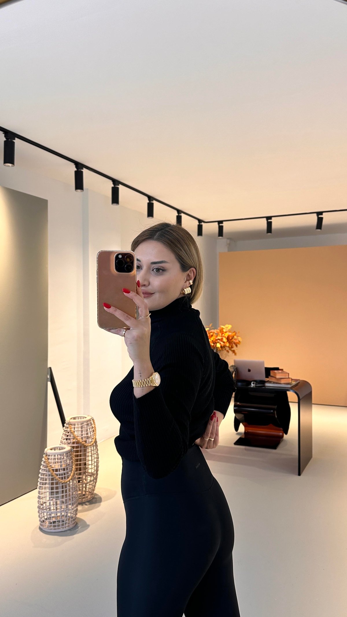 Premium Seri İçi Şardonlu Korse Etkili Siyah Tayt