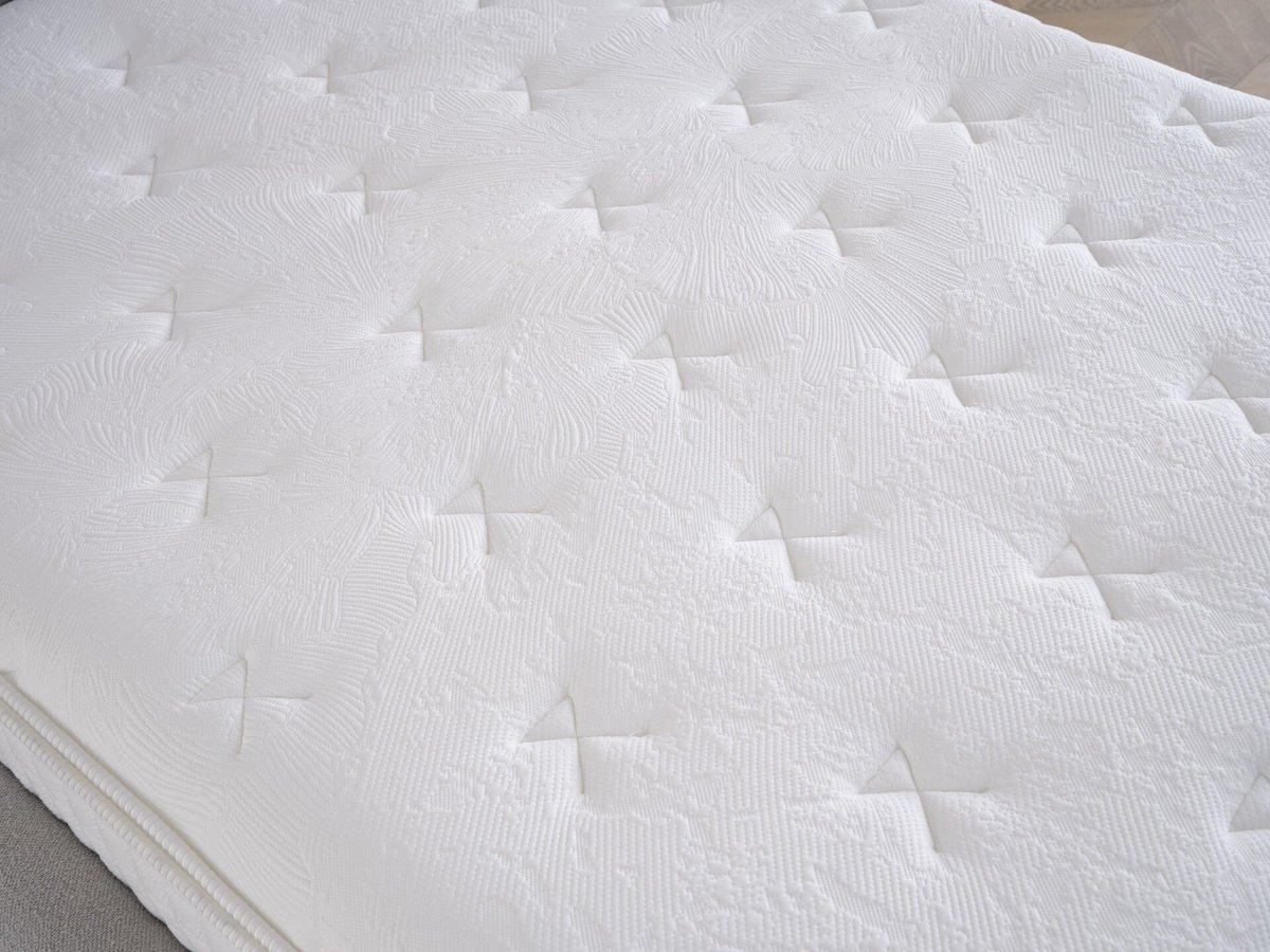 BUBBLEBED CloudDream Comfort Yatak – Bulut Yumuşaklığında Konfor, Orta Sert Destek, Torba Yay Sistemli, Premium Seri
