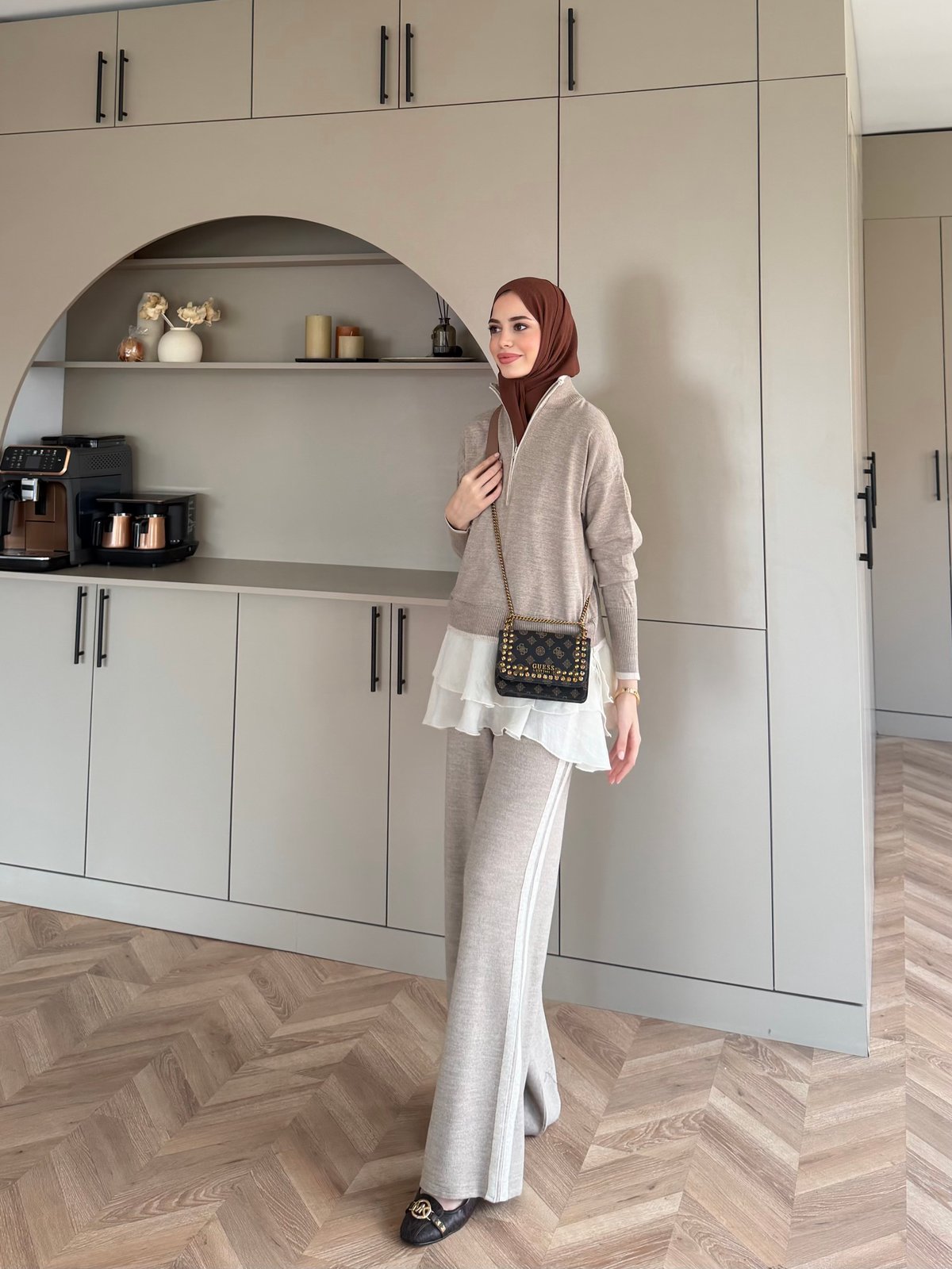 Aksis Fırfır Detaylı Triko Pantolonlu Takım Vizon (1143)