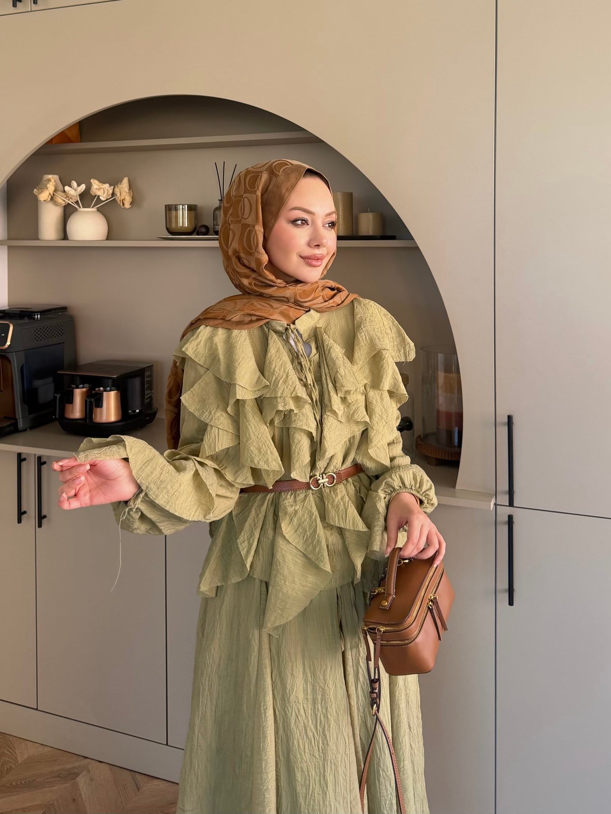 Angelina Fırfırlı Etekli Takım Yağ Yeşili (4105)