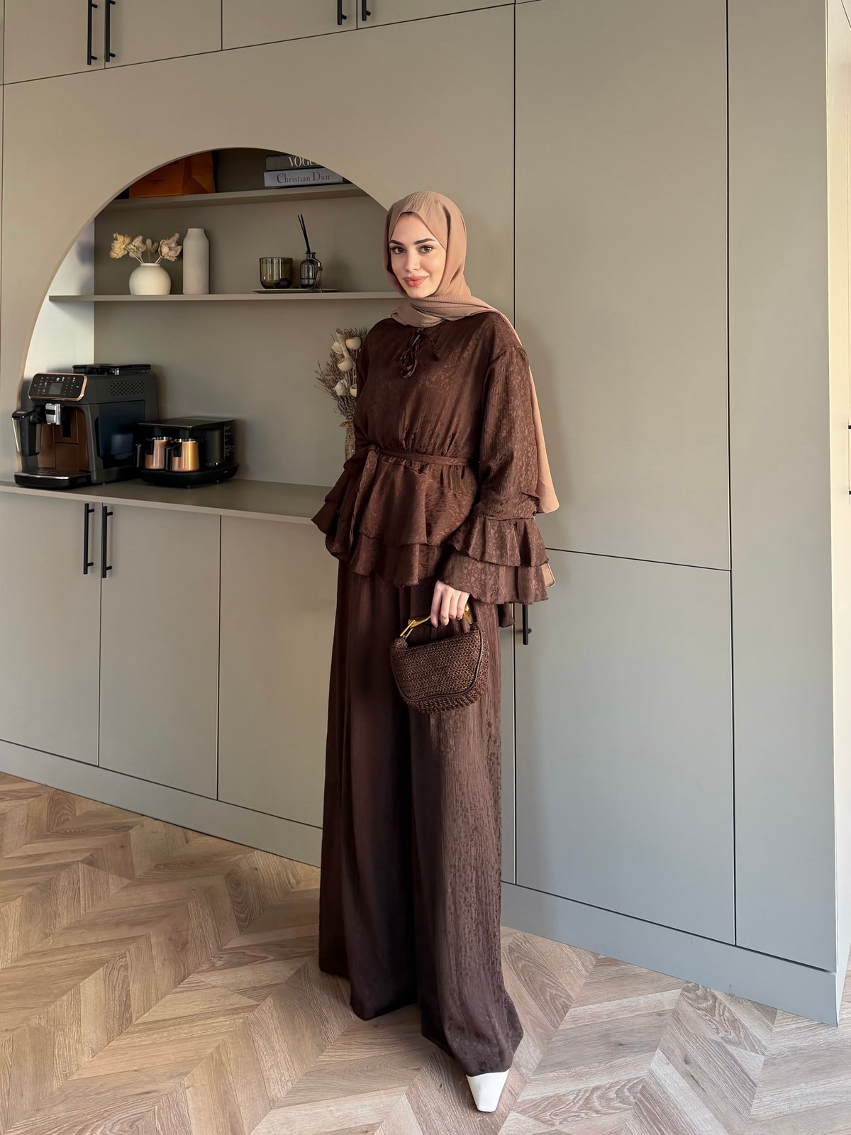 Asmila Yoryo Şifon Kat Kat Pantolonlu Takım Kahve (8221)