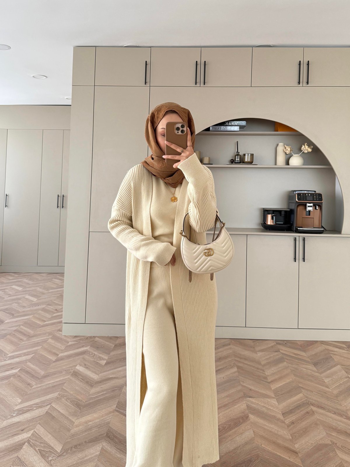 Ciara Süveterli Pantolonlu Takım Ekru