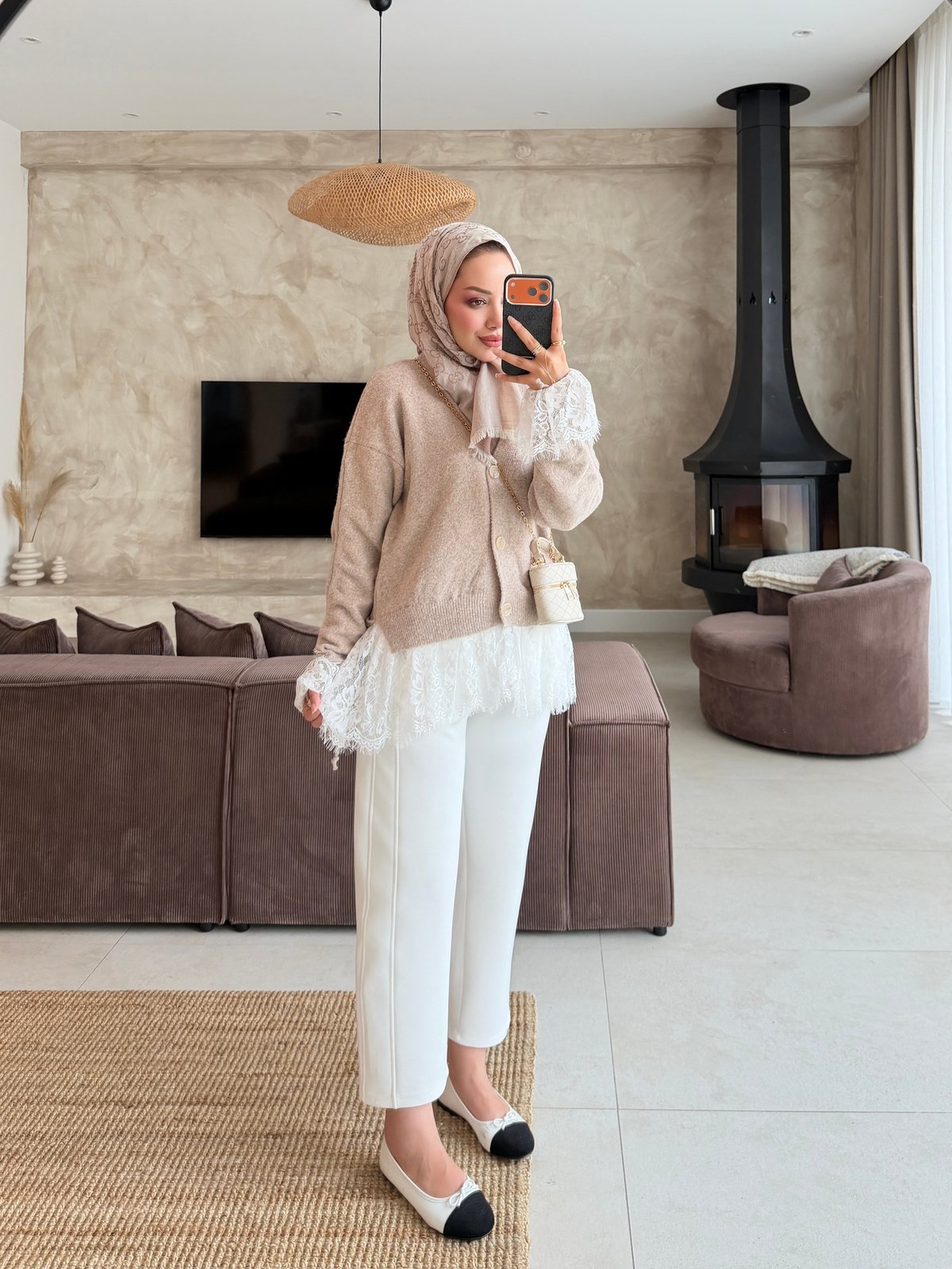 Dantel Detaylı V Yaka Triko Hırka Bej