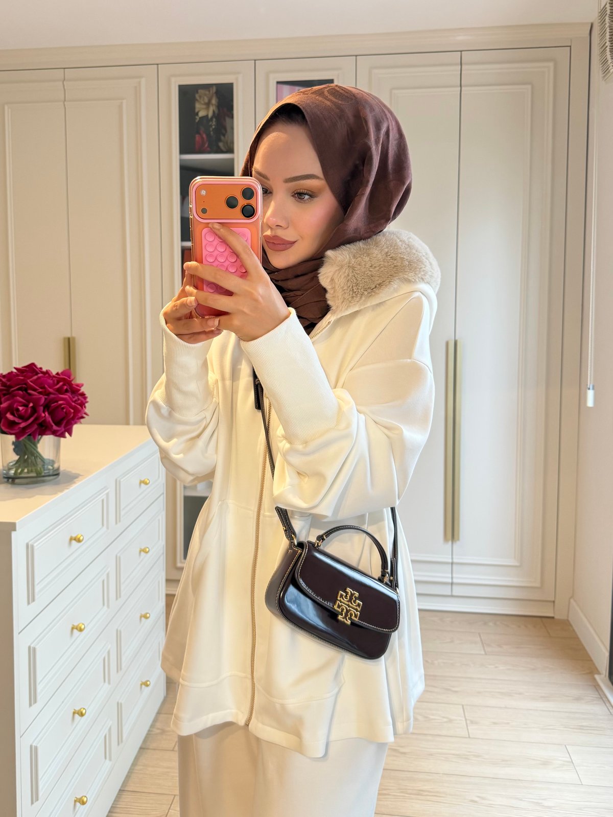 Ella Kürk Yaka Detaylı Pantolonlu Takım Beyaz (8078)