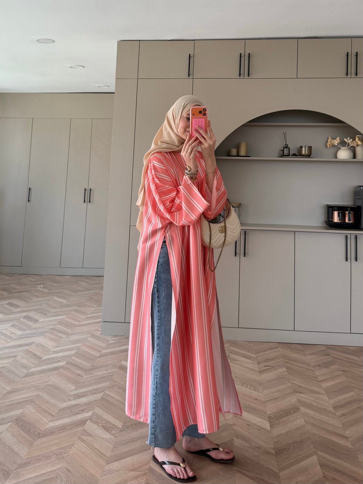 Ely Çizgili Saten Yırtmaçlı Bluz  Somon (4536)