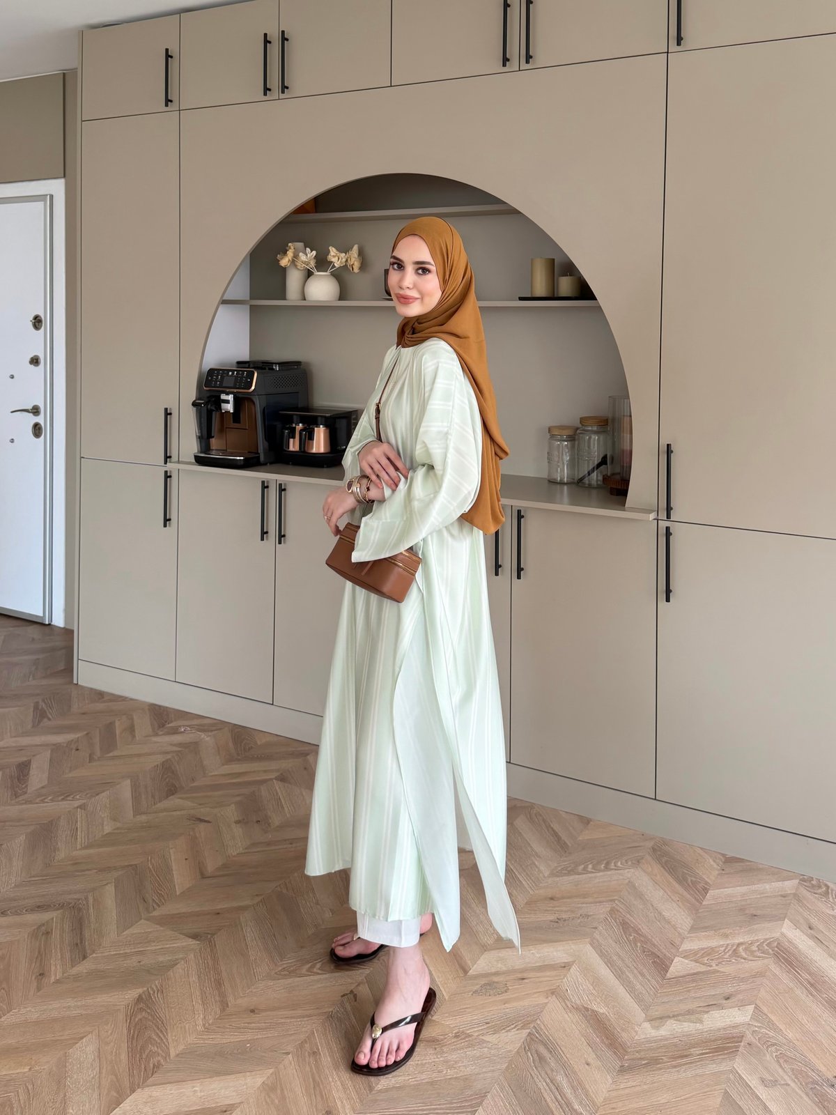 Ely Çizgili Saten Yırtmaçlı Bluz Yeşil (4536)