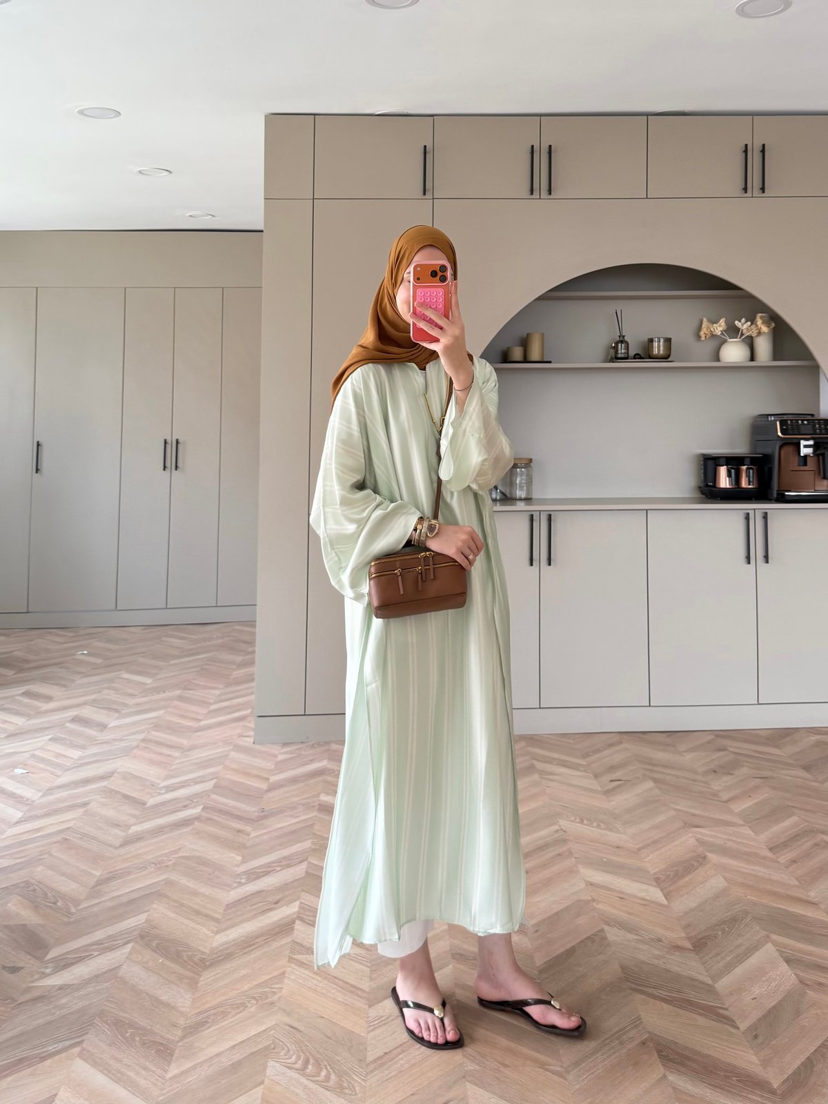 Ely Çizgili Saten Yırtmaçlı Bluz Yeşil (4536)