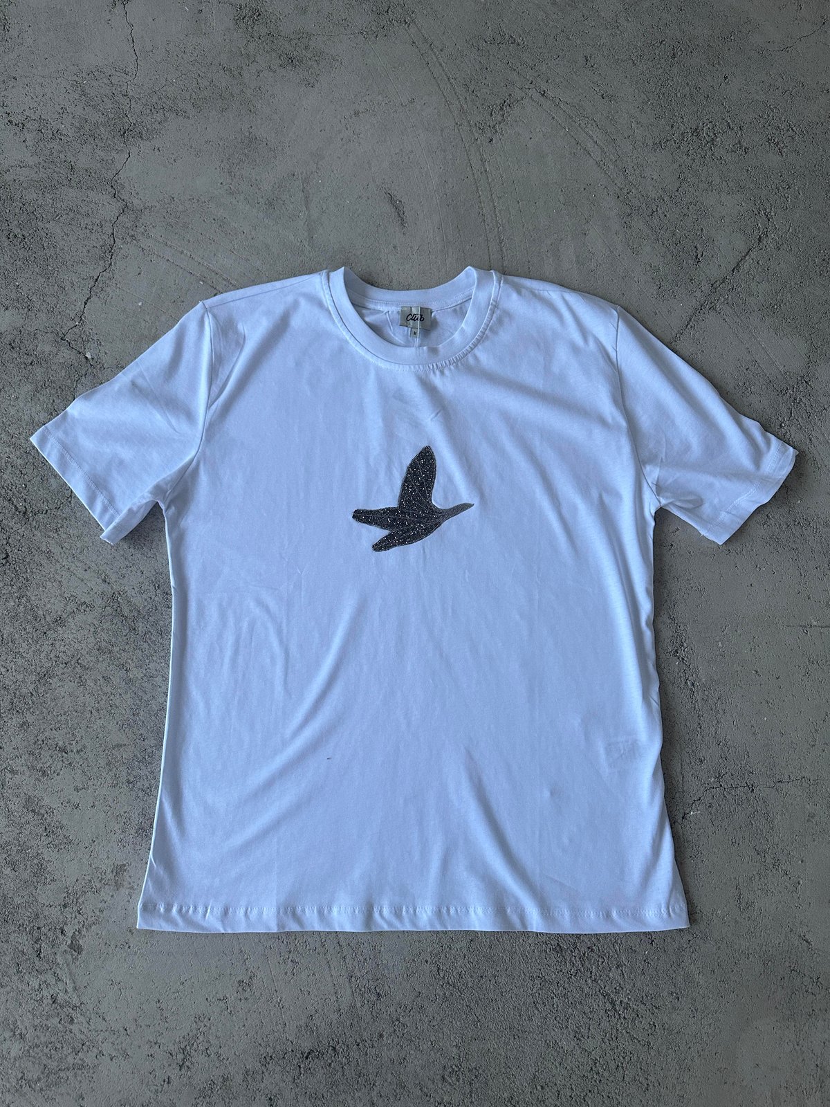 Gümüş Kuş Nakışlı Tshirt Beyaz
