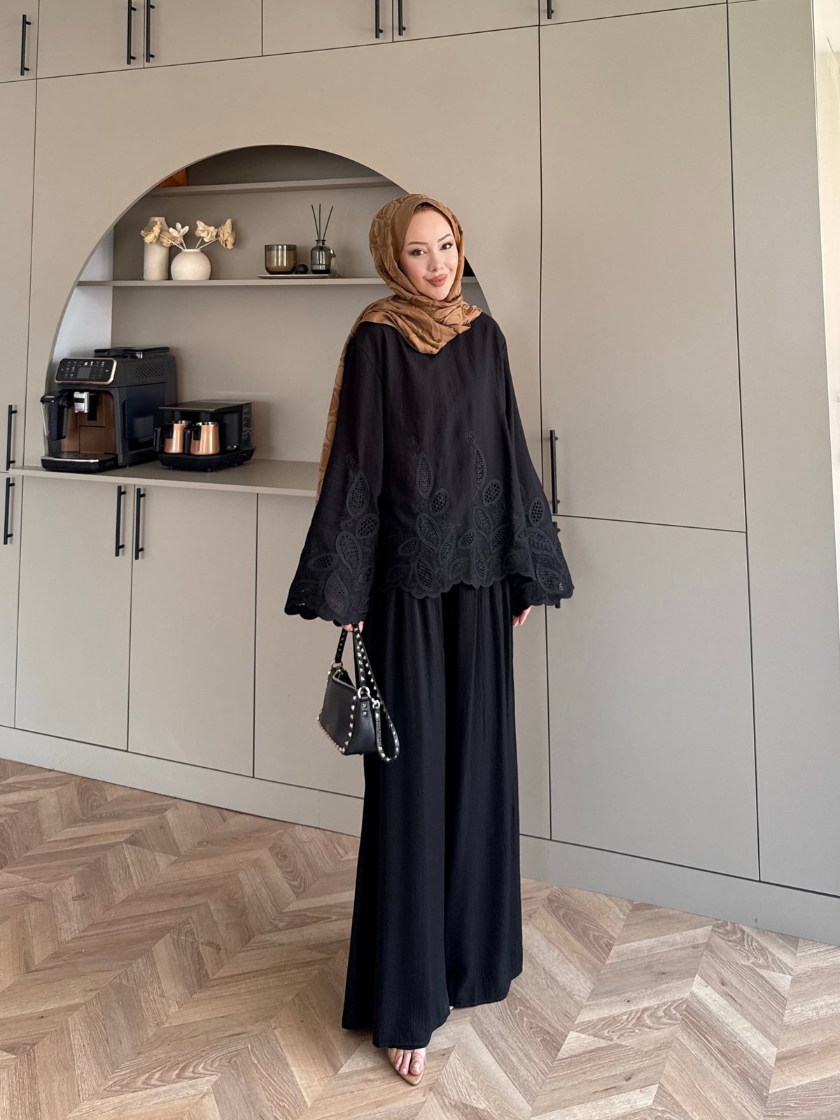 Irmak Çiçek Baskılı Pantolonlu Takım Siyah (5805)