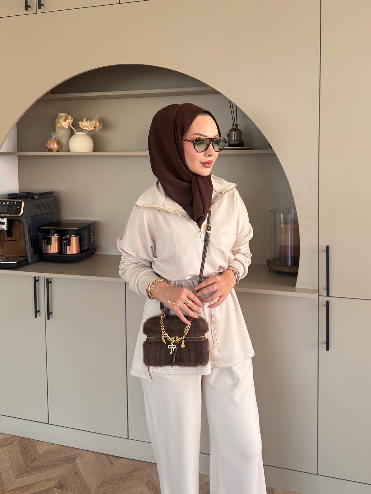 Moka Beli Büzgülü Oysh Takım Bej (2384)