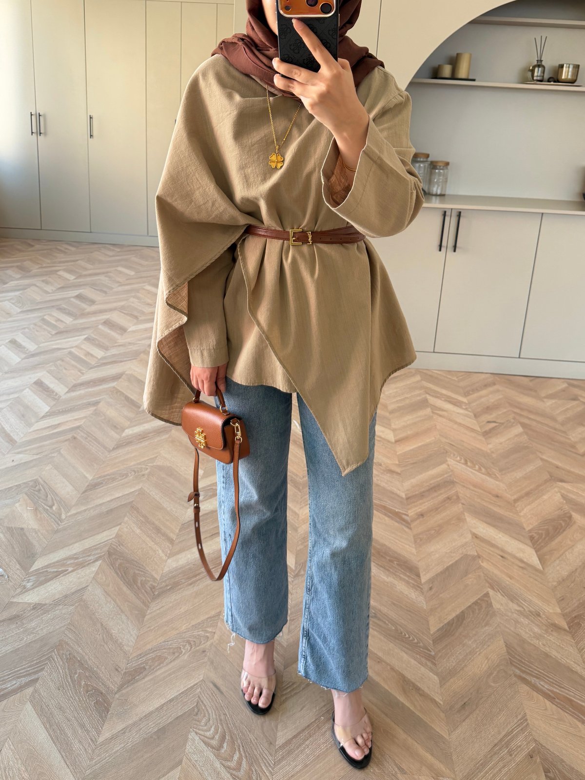 Ria Asimetrik Kesim Bluz Vizon (5479)