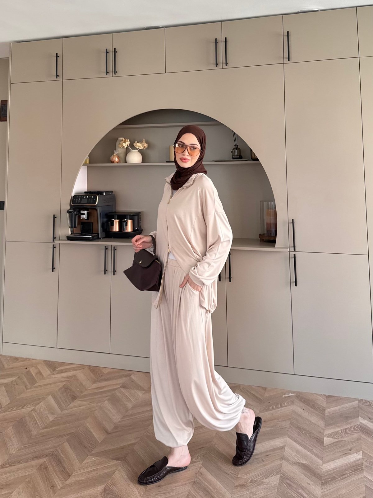 Sera Büzgülü Oysh Pantolonlu Takım Bej (2371)
