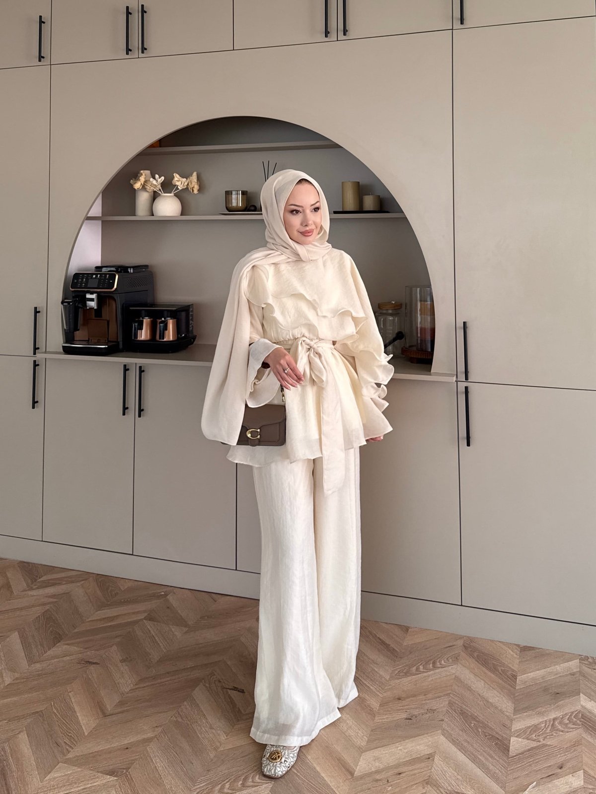 Shırley Fırfırlı Pantolonlu Takım Bej (8615)