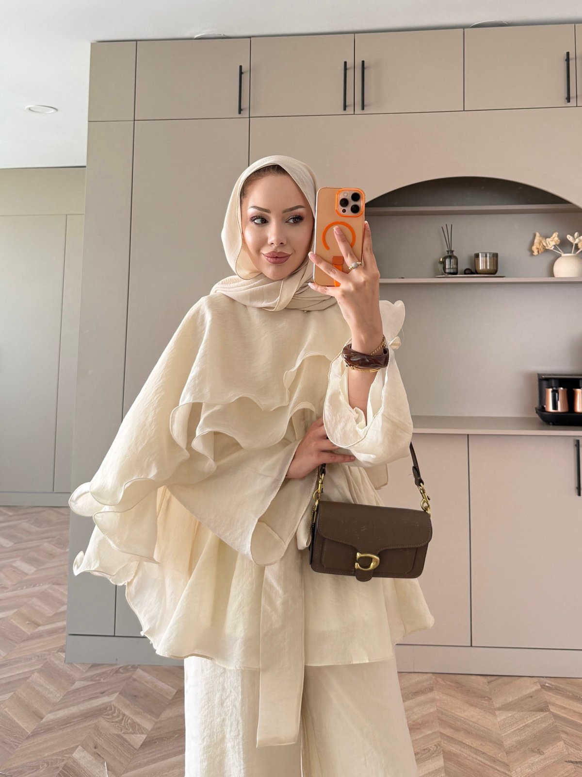 Shırley Fırfırlı Pantolonlu Takım Bej (8615)