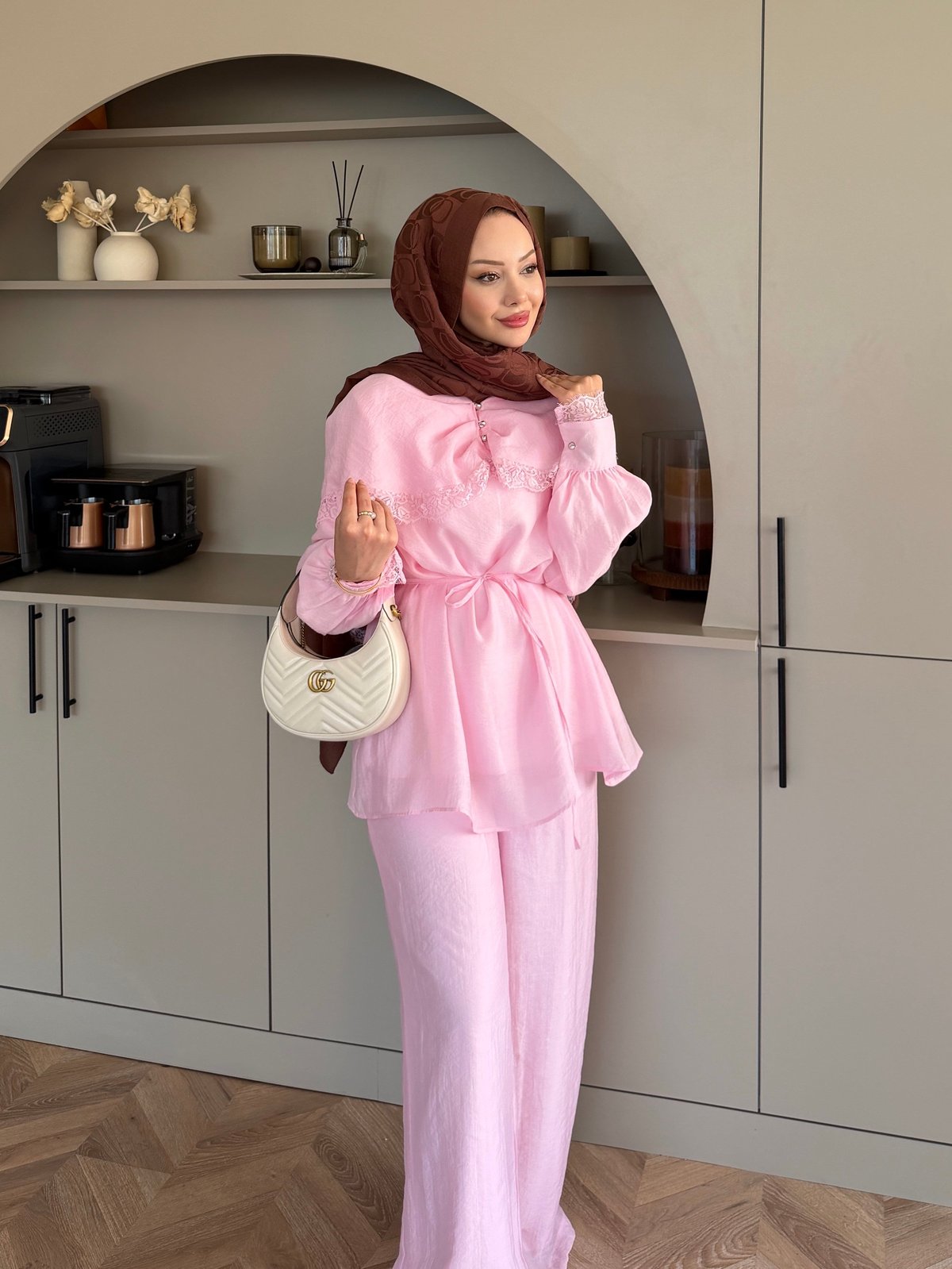 Vea Dantel Detaylı Pelerinli Pantolonlu Takım Pembe (8141)
