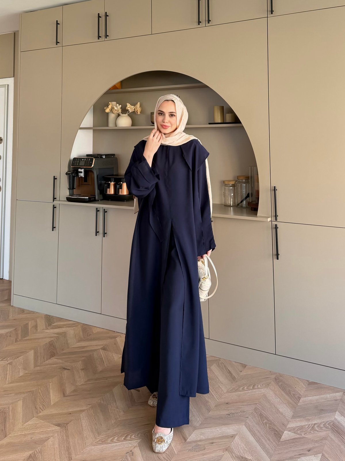 Zyra Omuz Şallı Yırtmaçlı Takım Lacivert (2361)