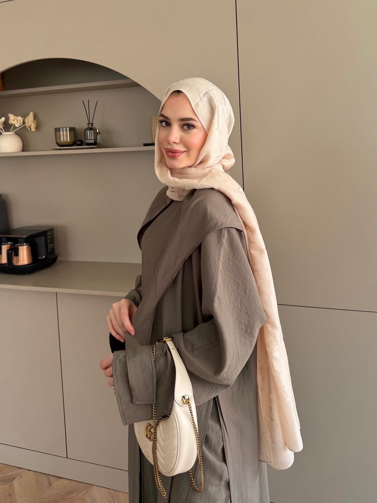Zyra Omuz Şallı Yırtmaçlı Takım Zümrüt (2361) 