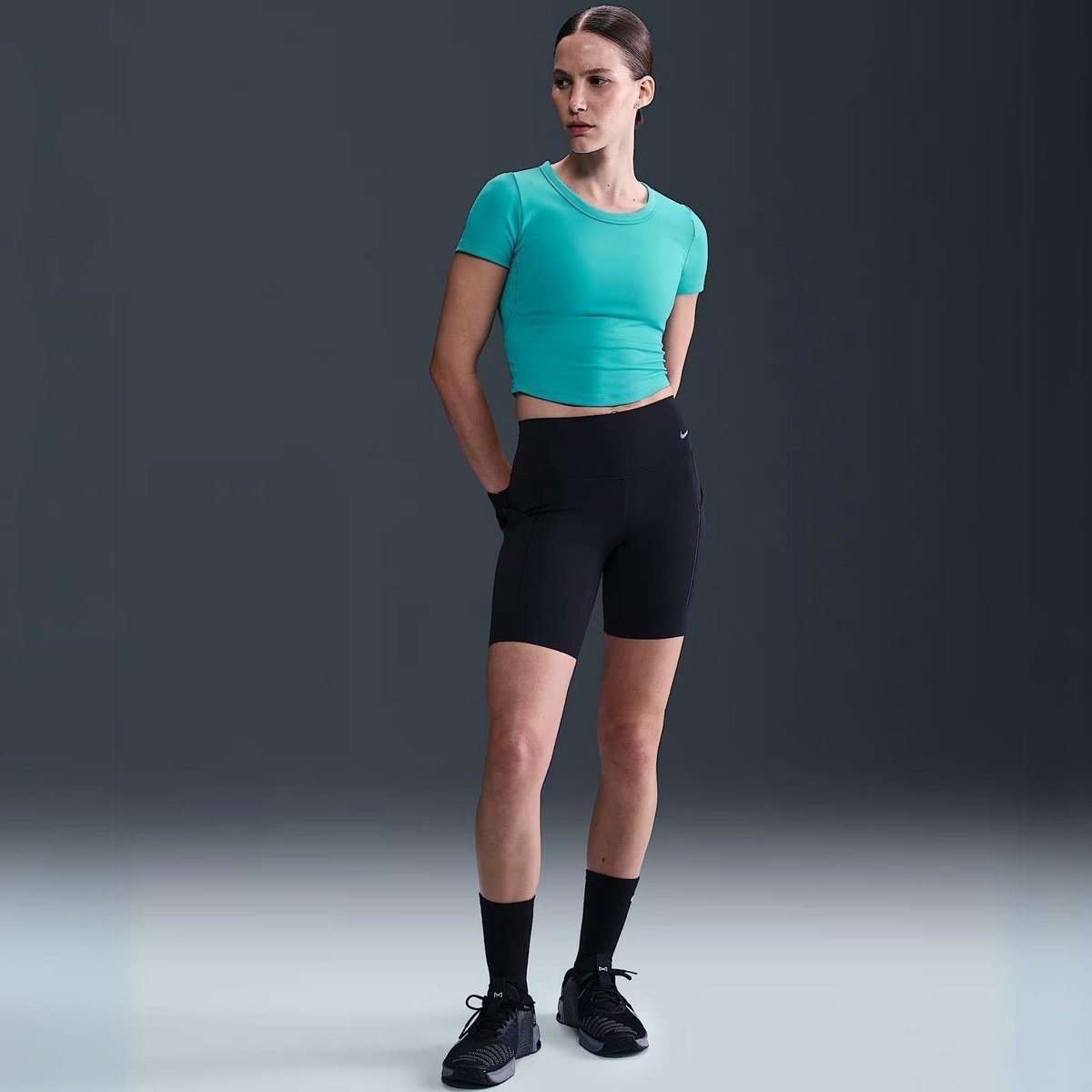 Nike Dri-FIT Kısa Kollu Crop T-Shirt - Camgöbeği