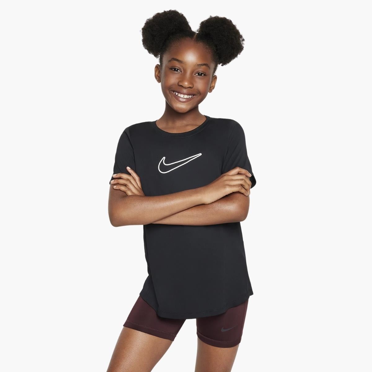 Nike One Dri-FIT Fitted Genç Kız Antrenman T-Shirt - Siyah