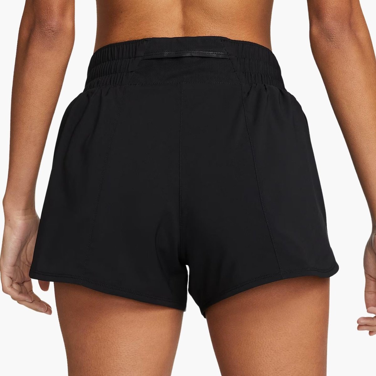 Nike One Dri-FIT Orta Belli Kısa Astarlı Şort 8 cm - Siyah
