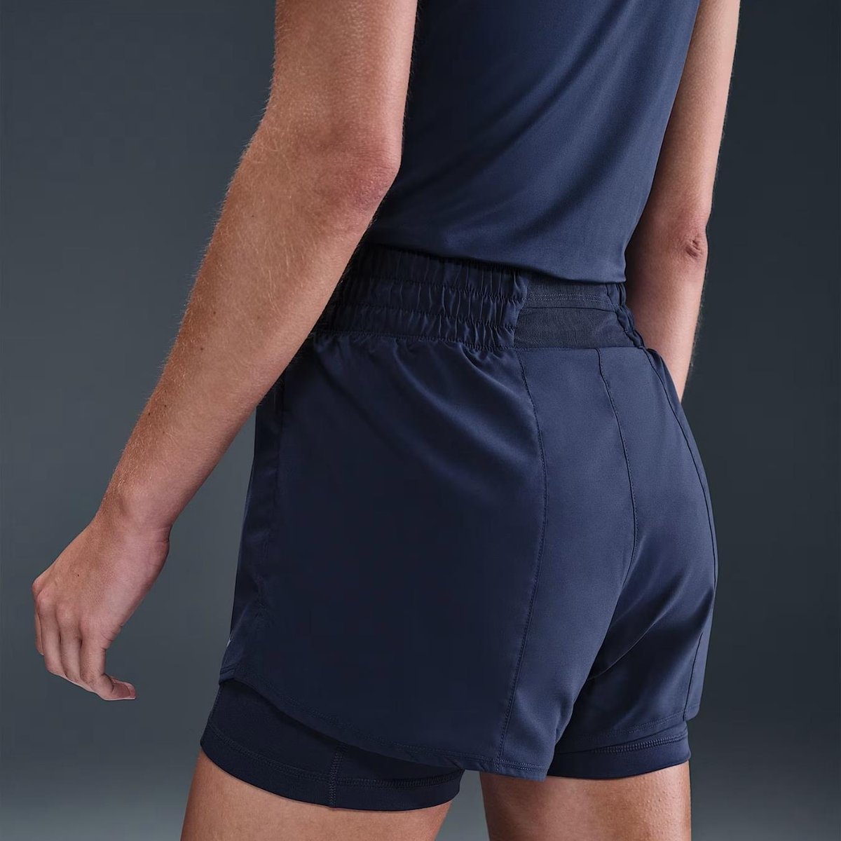 Nike One Dri-FIT Yüksek Bel 8 cm 2si 1 Arada Şort -Lacivert