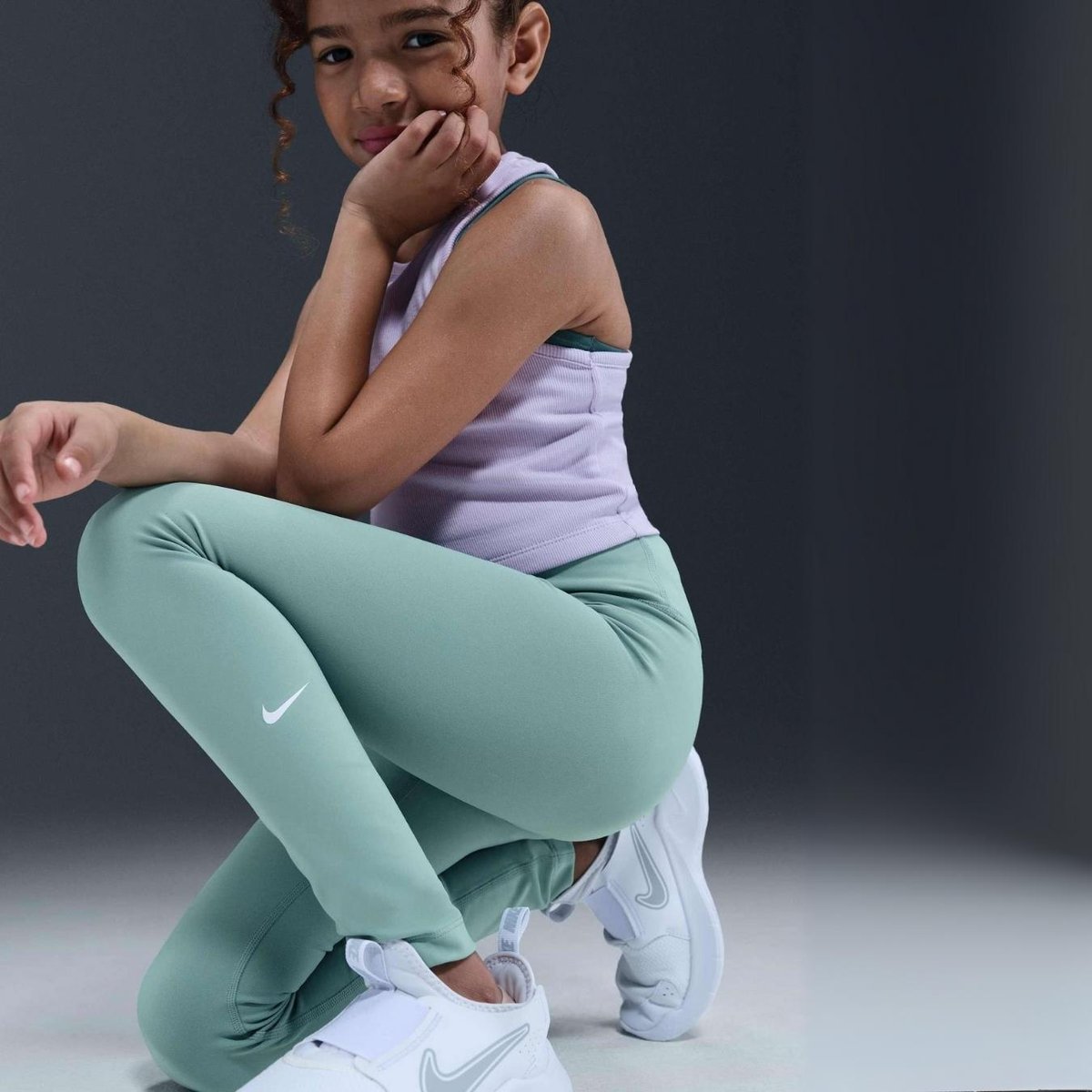 Nike One Dri-FIT Yüksek Bel Genç Kız Taytı - Yeşil