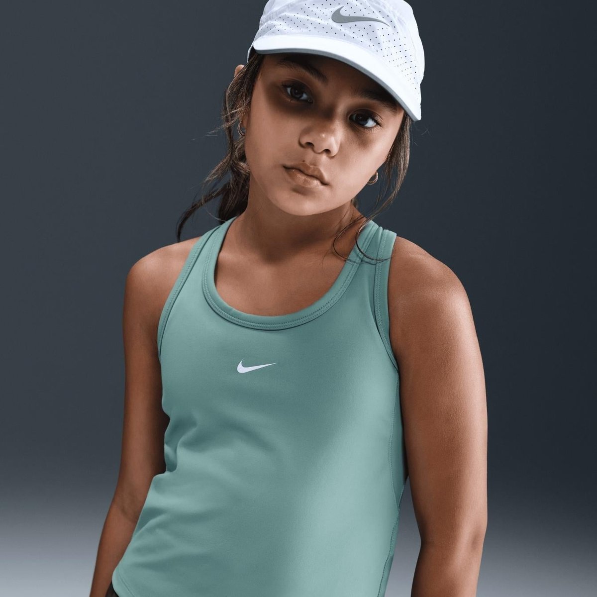 Nike One Fitted Dri-FIT Genç Kız Atleti