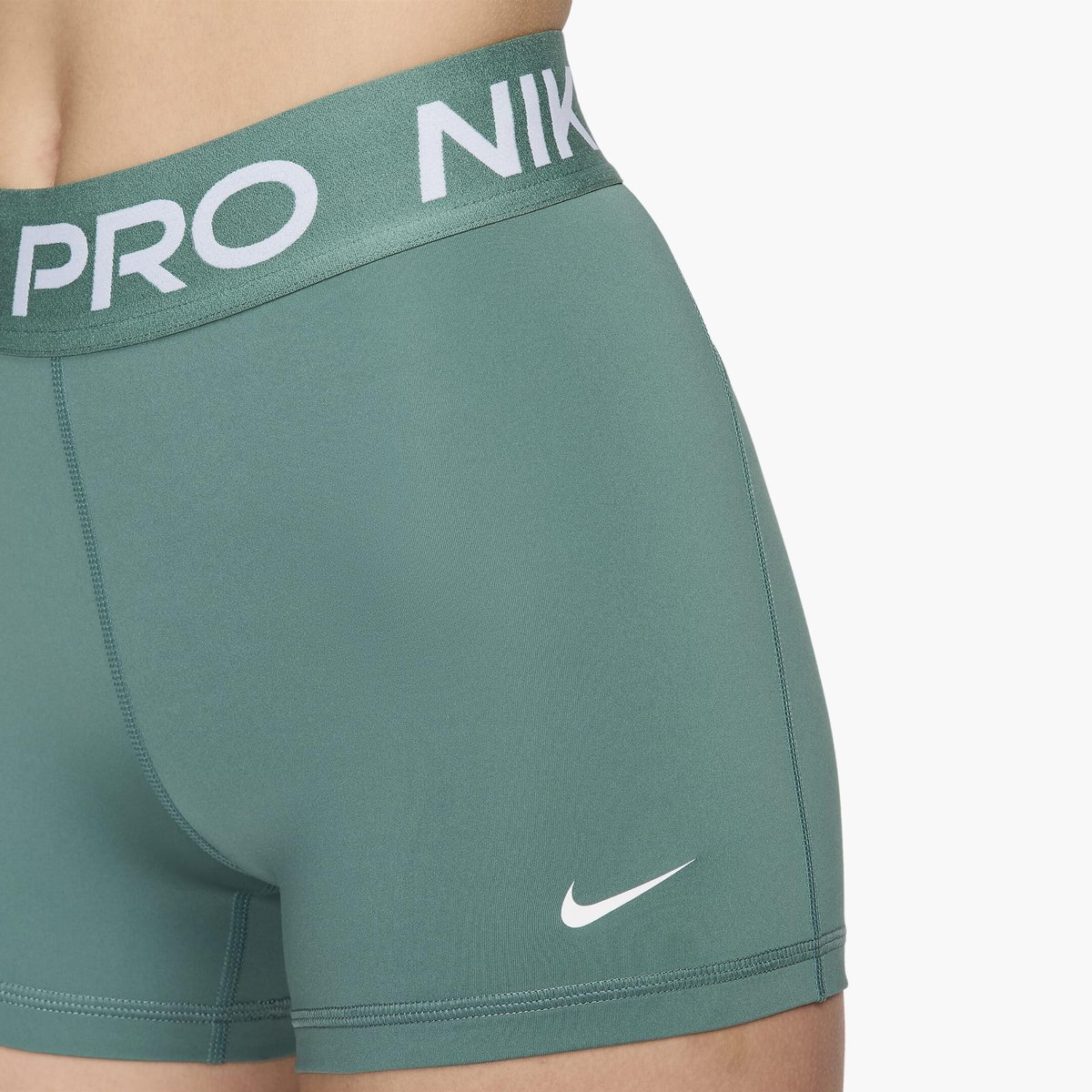 Nike Pro 365 8 cm Şort