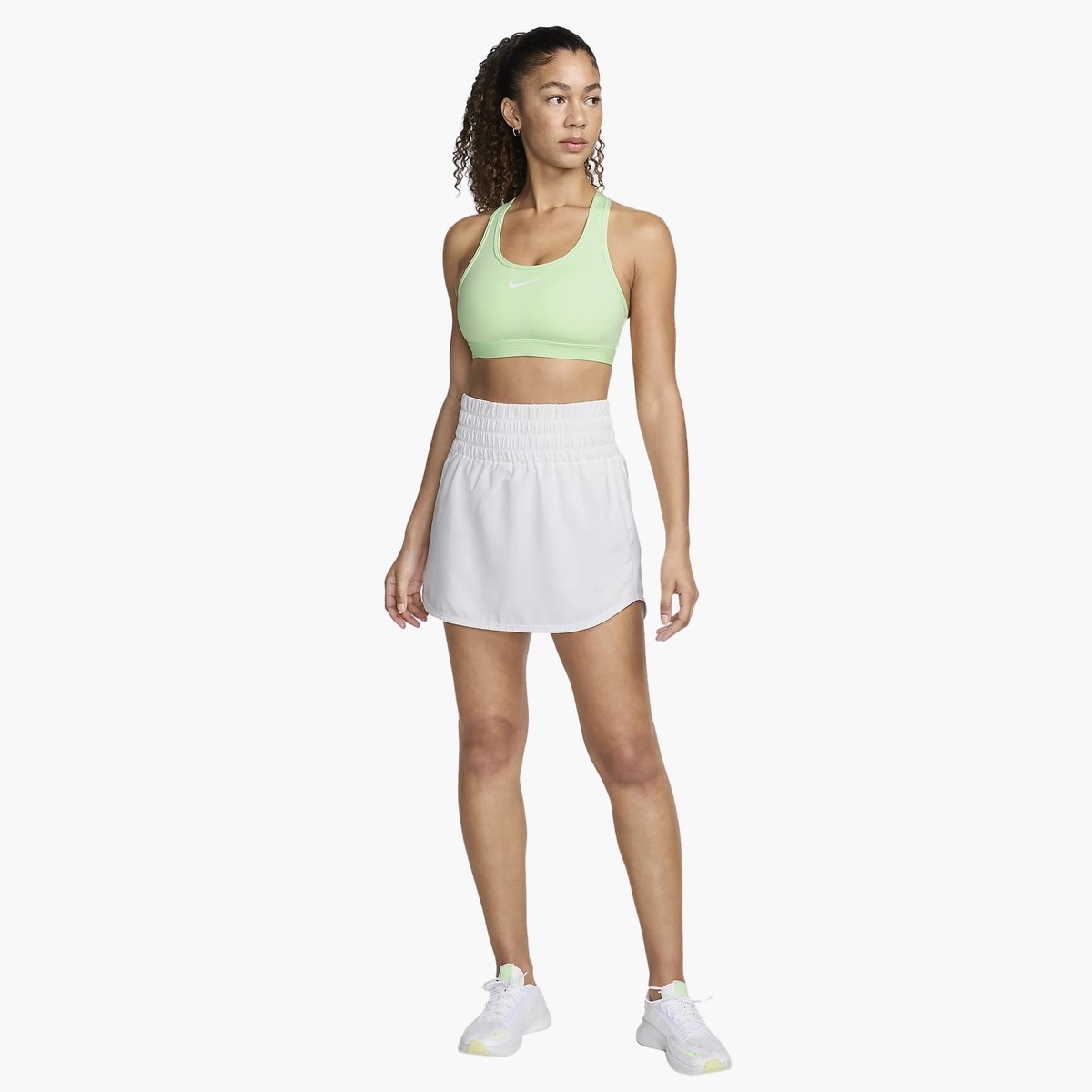 Nike Swoosh Medium Support Dolgulu Spor Sütyeni - Açık Yeşil