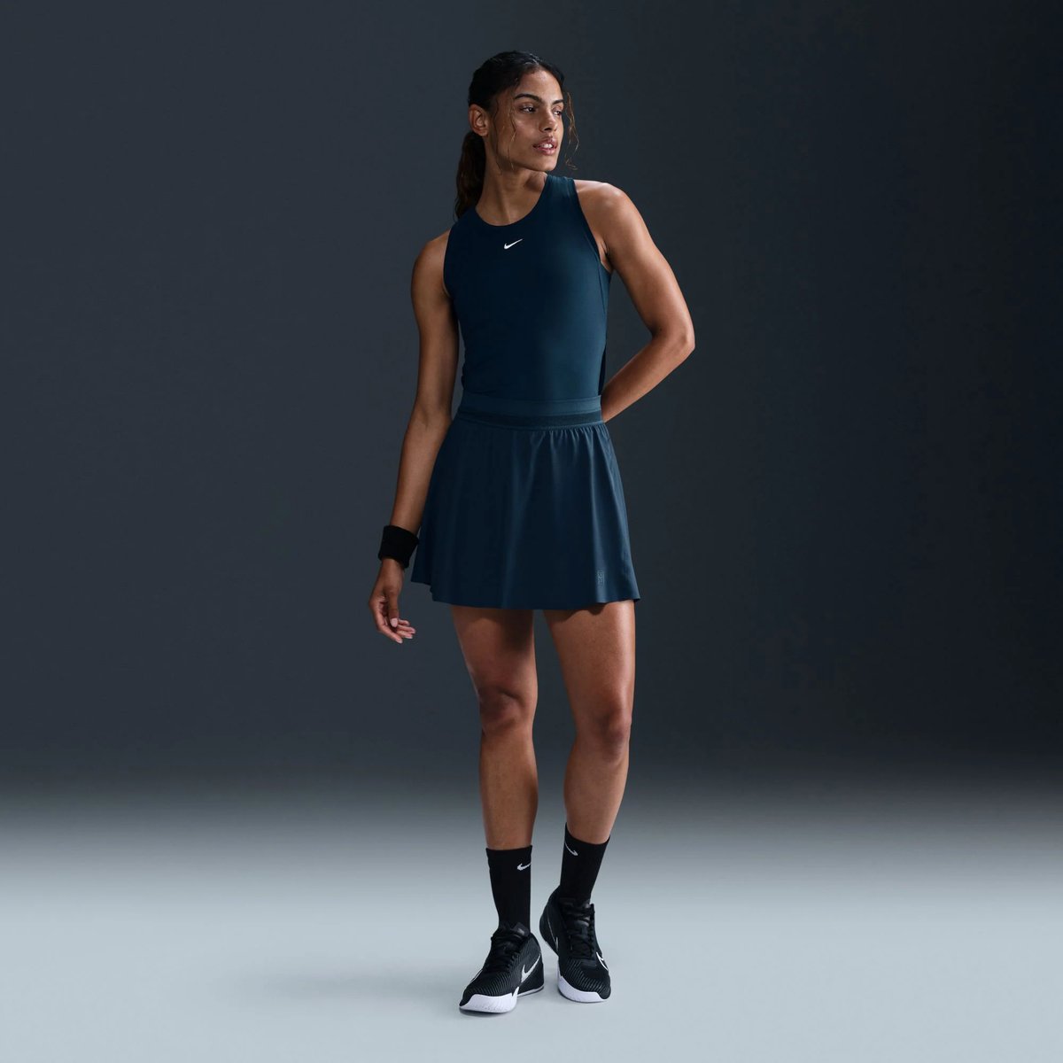 NikeCourt Ace Advantage Dri-FIT Tenis Eteği - Koyu Lacivert