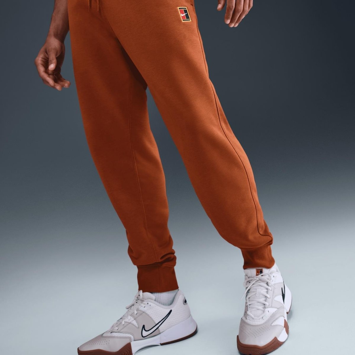 NikeCourt Heritage Dri-FIT Tenis Jogger Eşofman Altı 