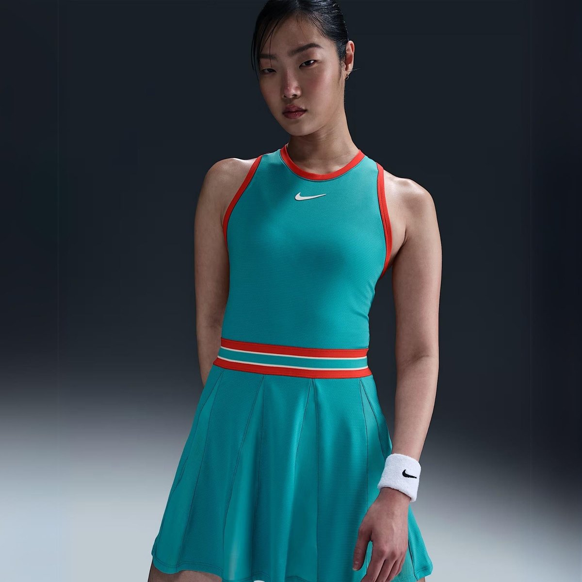 NikeCourt Slam Dri-FIT Tenis Elbisesi - Camgöbeği